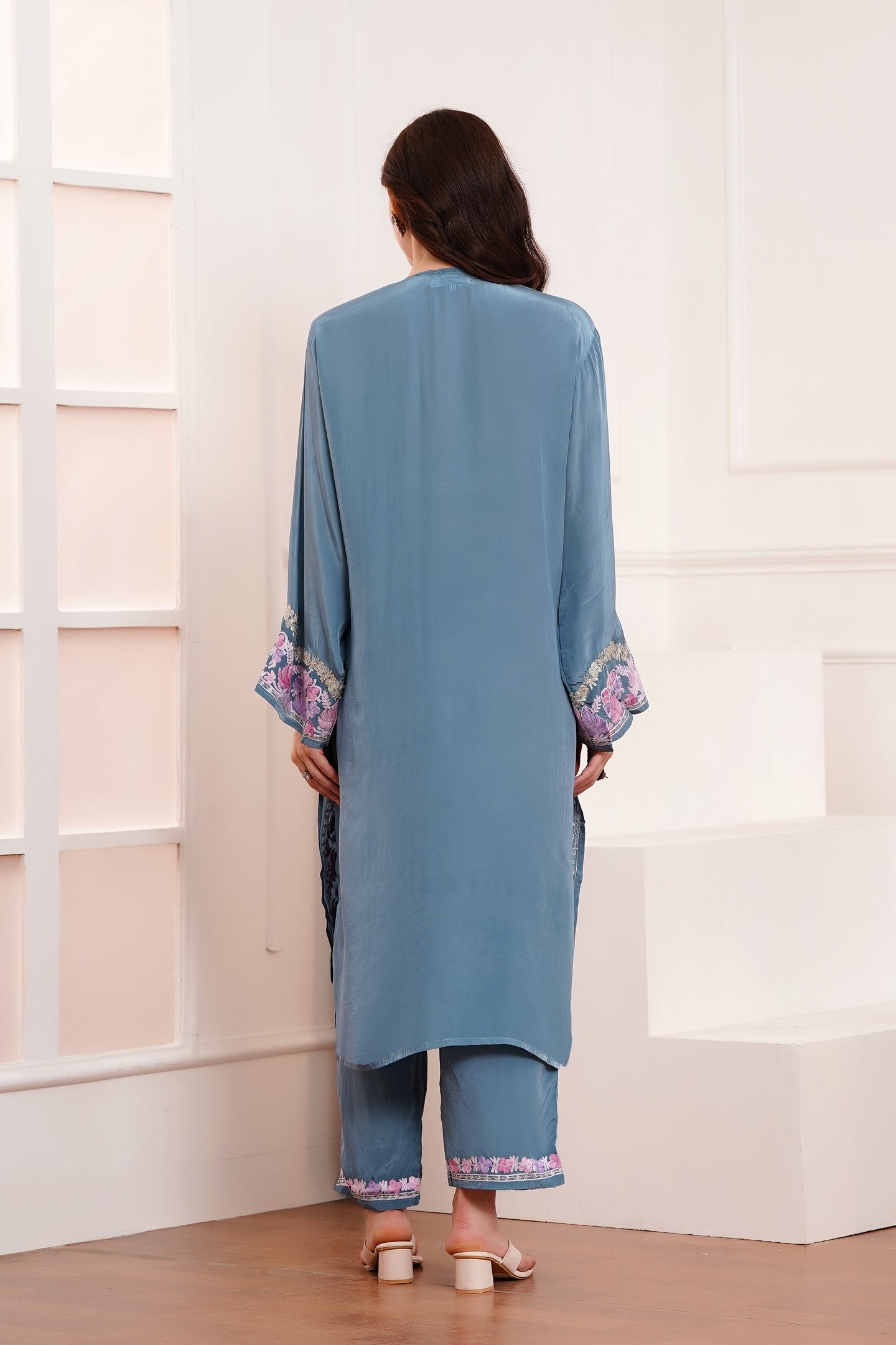 Kashmiri AARI WORK Pure Crepe suit 3pcs - Dusty Sapphire