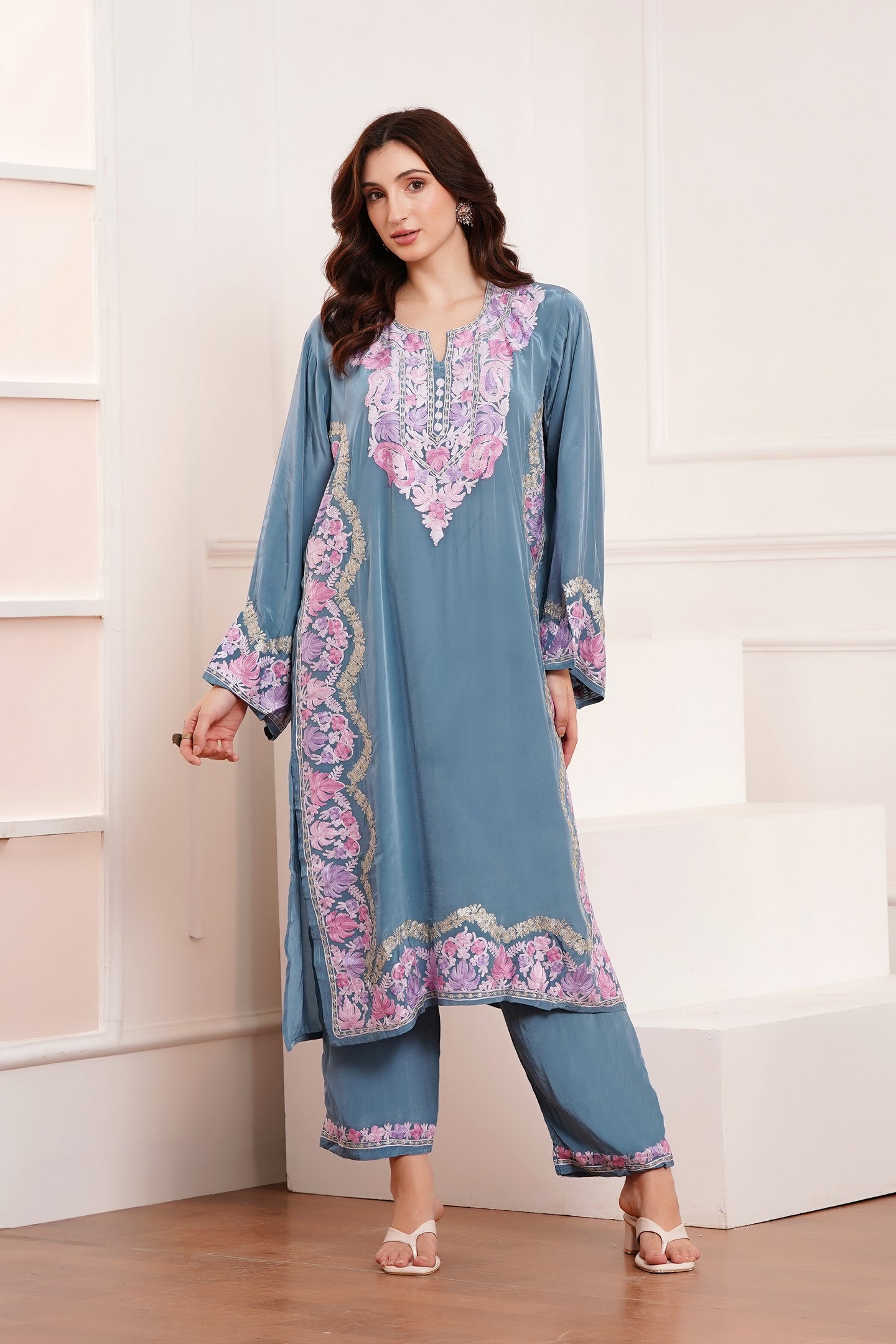 Kashmiri AARI WORK Pure Crepe suit 3pcs - Dusty Sapphire