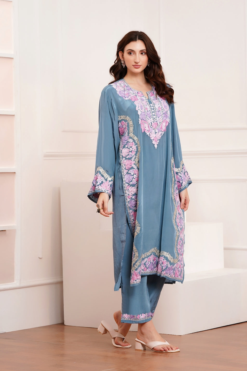 Kashmiri AARI WORK Pure Crepe suit 3pcs - Dusty Sapphire