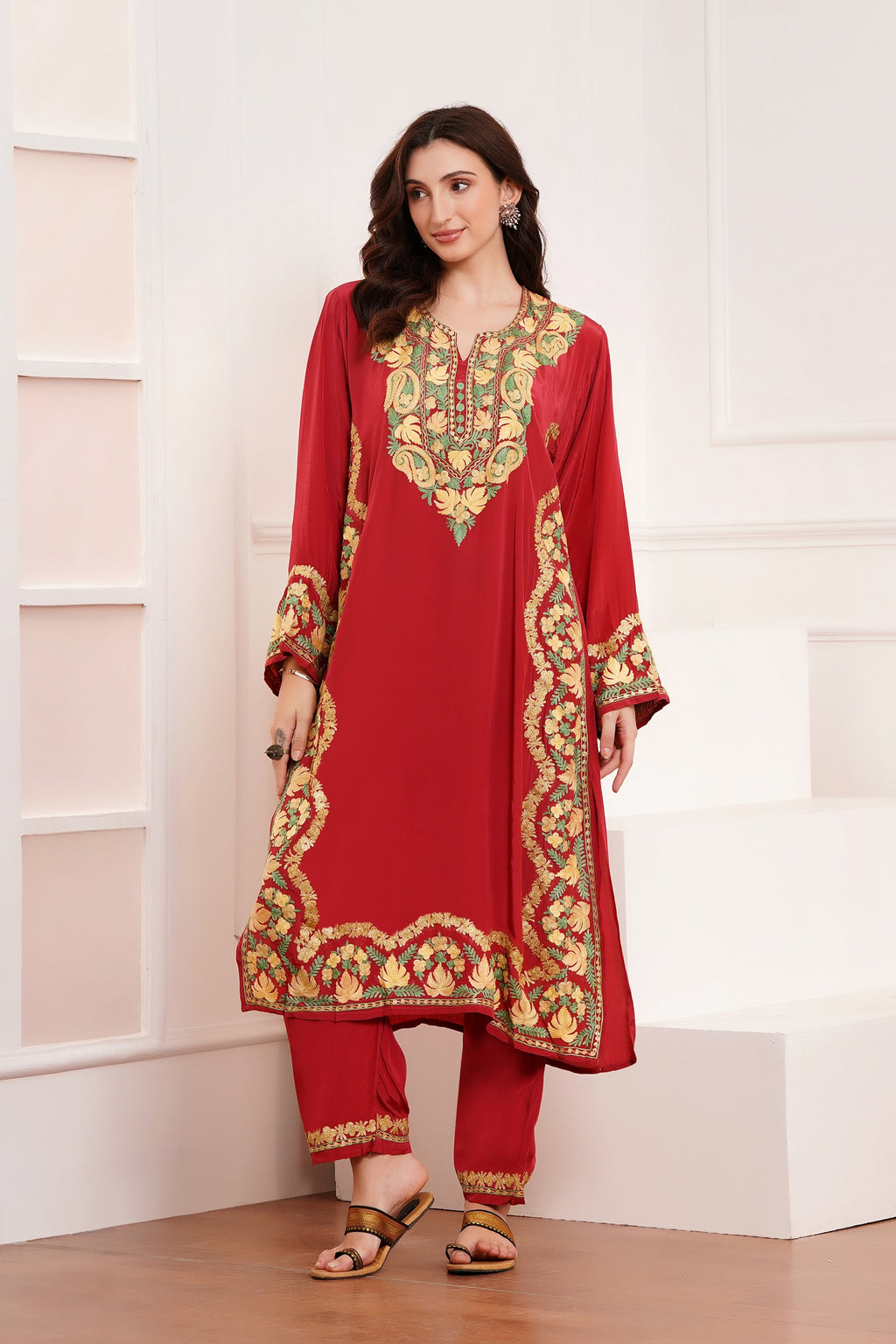 Kashmiri AARI WORK Pure Crepe suit 3pcs - Royal Garnet