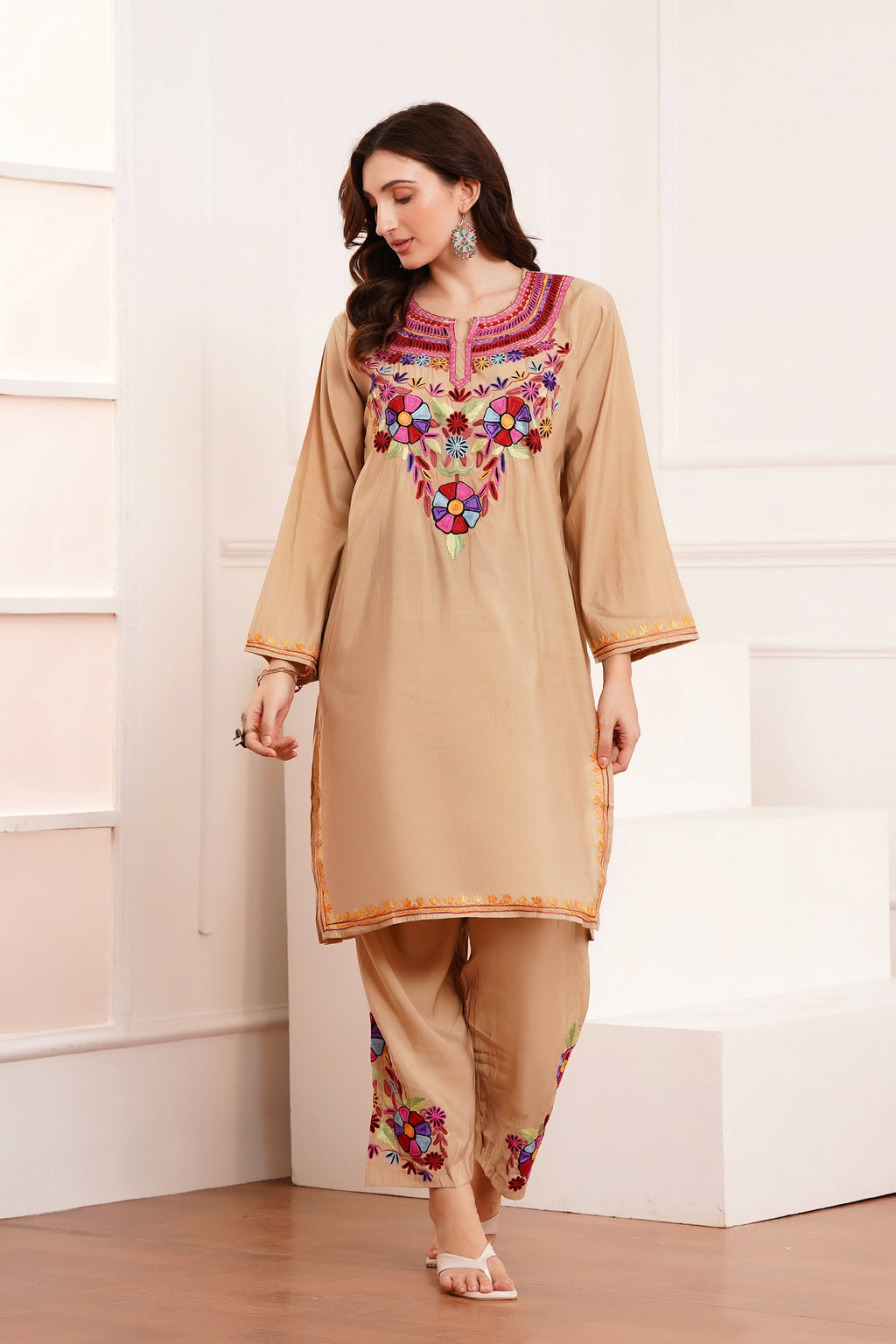 Kashmiri Aari work Roman Cotton Muslin 3pc Suit - Desert Cashmere