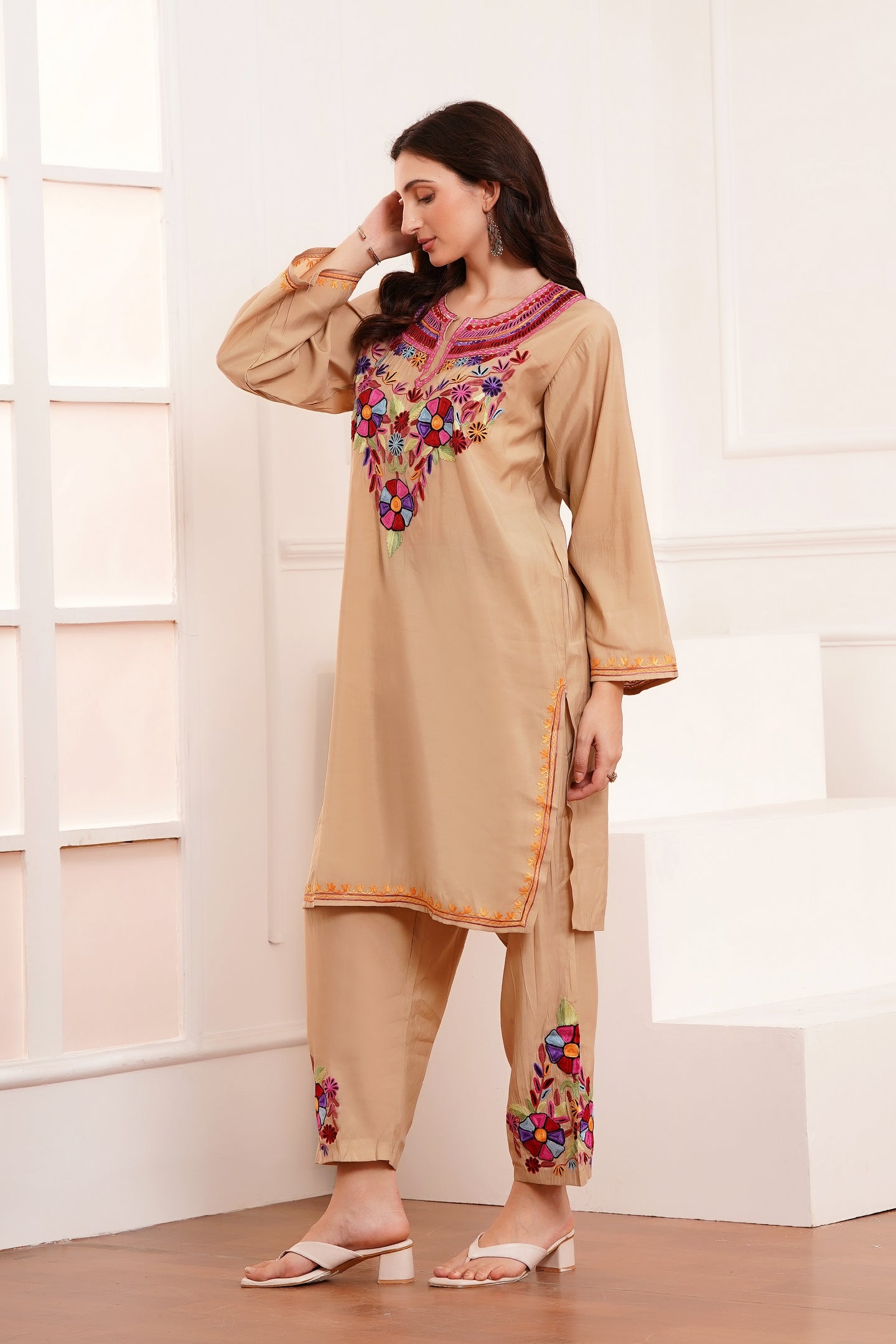 Kashmiri Aari work Roman Cotton Muslin 3pc Suit - Desert Cashmere