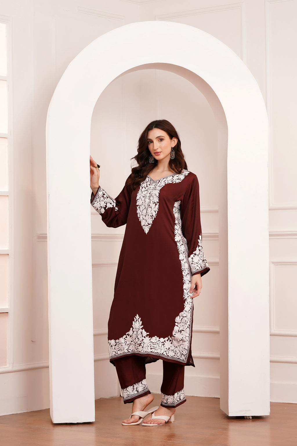 Kashmiri AARI WORK Pure Crepe suit 3pcs - Deep Maroon