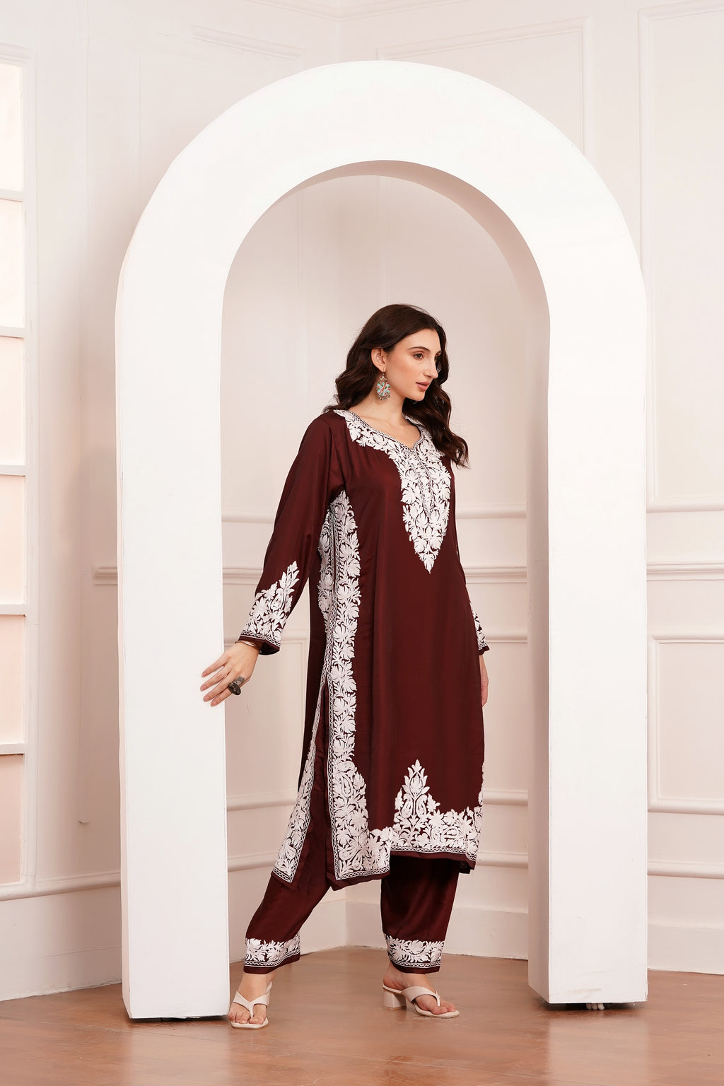 Kashmiri AARI WORK Pure Crepe suit 3pcs - Deep Maroon