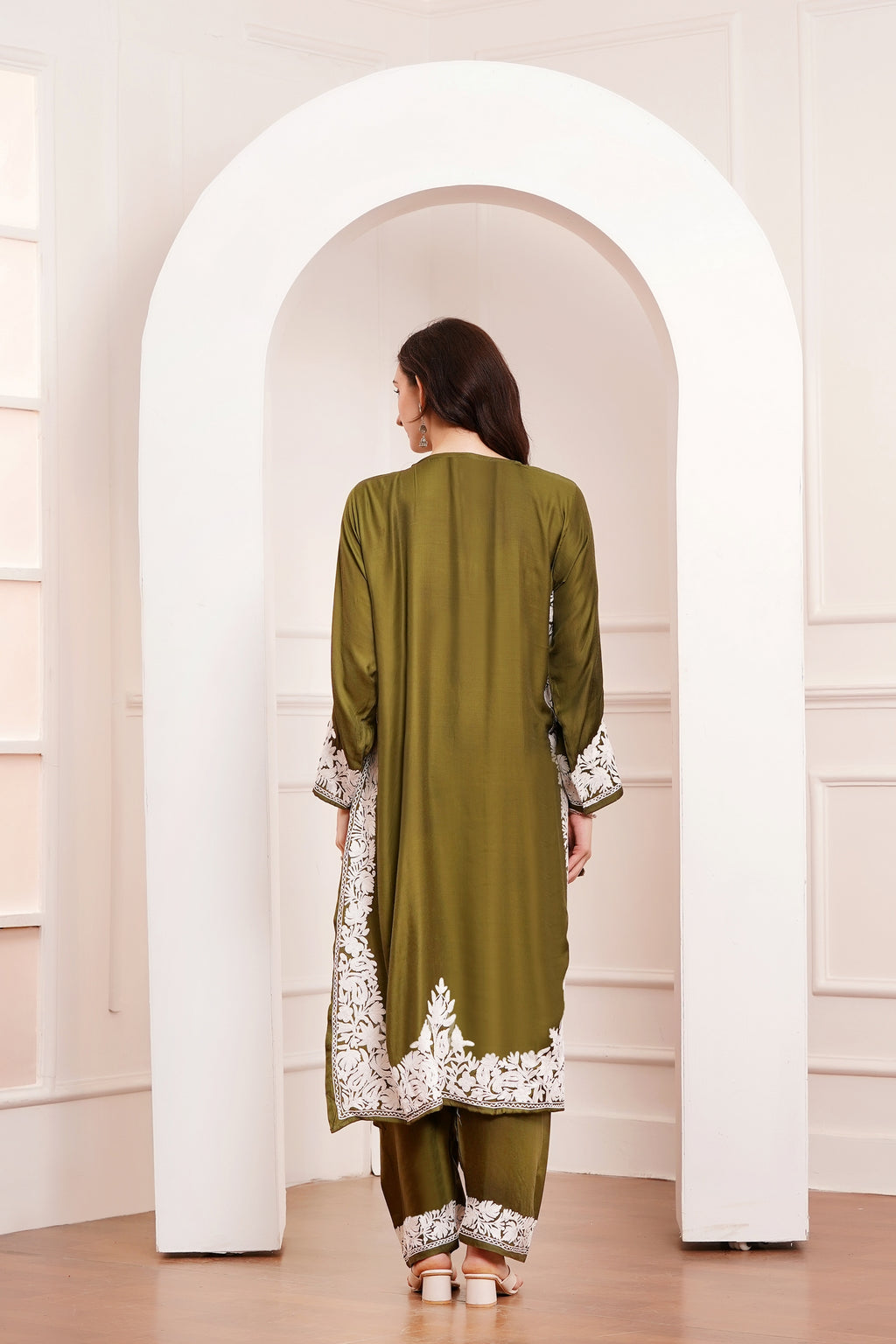 Kashmiri AARI WORK Pure Crepe suit 3pcs - Olive Green