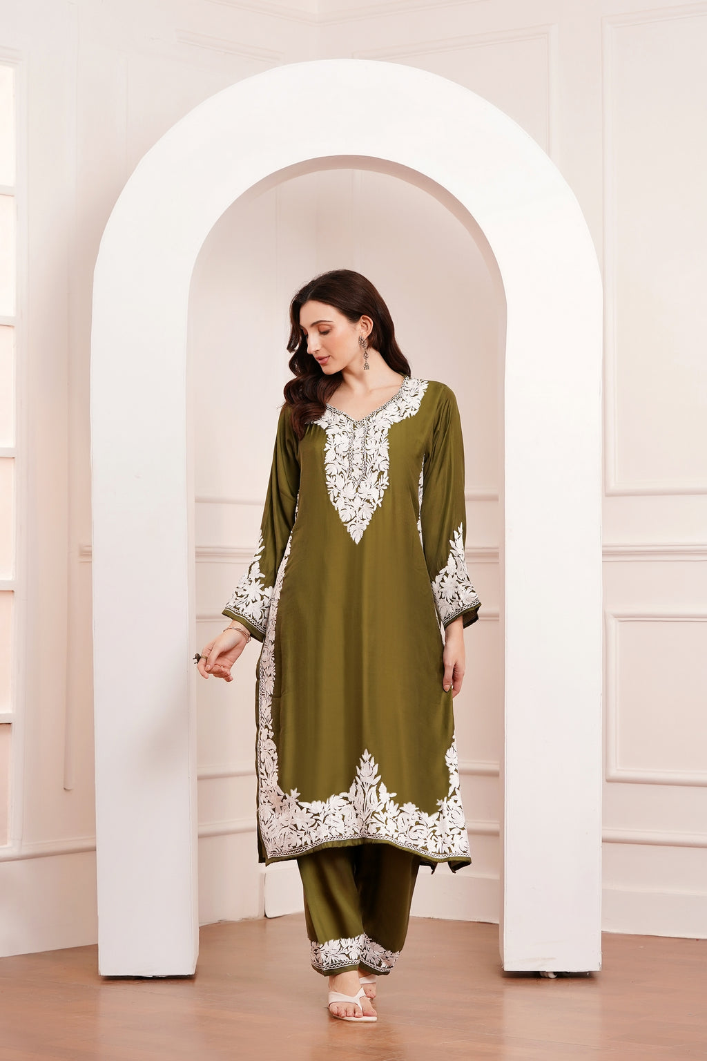 Kashmiri AARI WORK Pure Crepe suit 3pcs - Olive Green