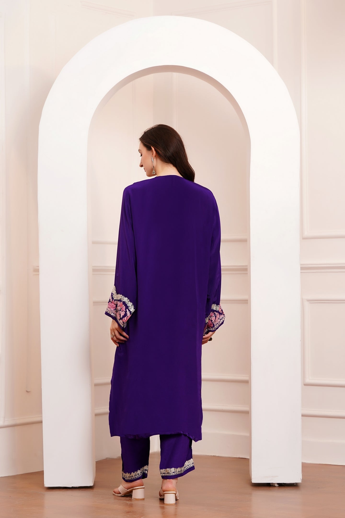 Kashmiri AARI WORK Pure Crepe suit 3pcs - Royal Purple
