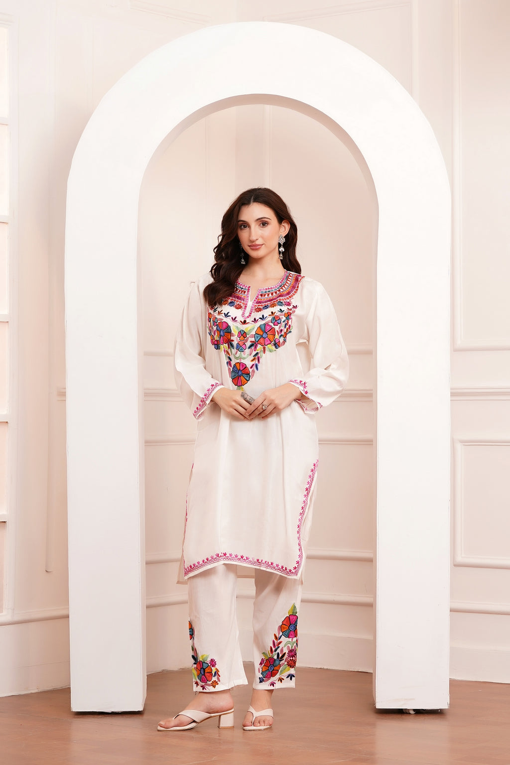 Kashmiri Aari work Roman Cotton Muslin 3pc Suit - Ivory Pearl
