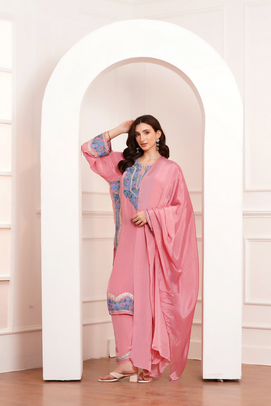 Kashmiri AARI WORK Pure Crepe suit 3pcs - Rose Pink