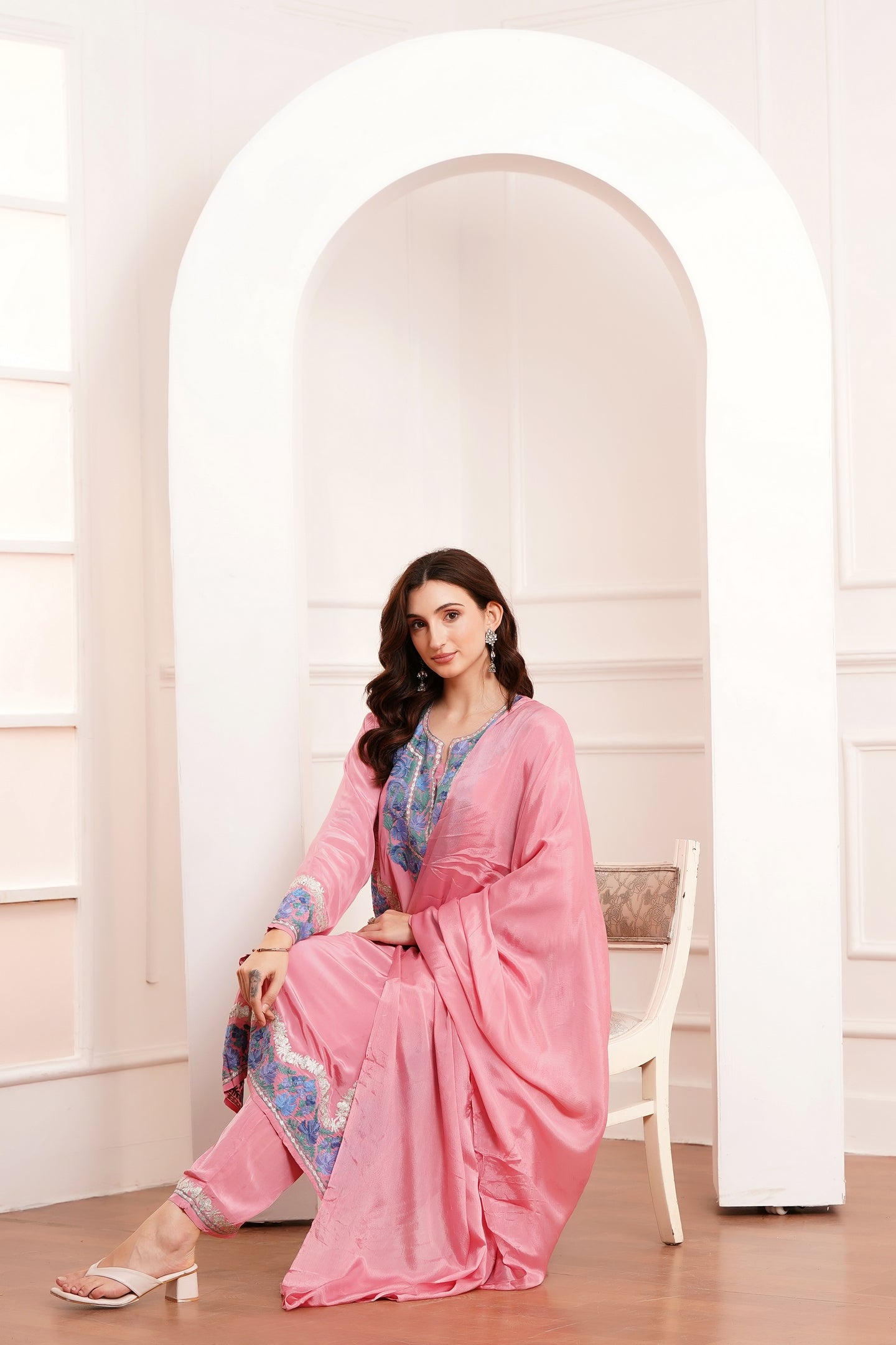 Kashmiri AARI WORK Pure Crepe suit 3pcs - Rose Pink
