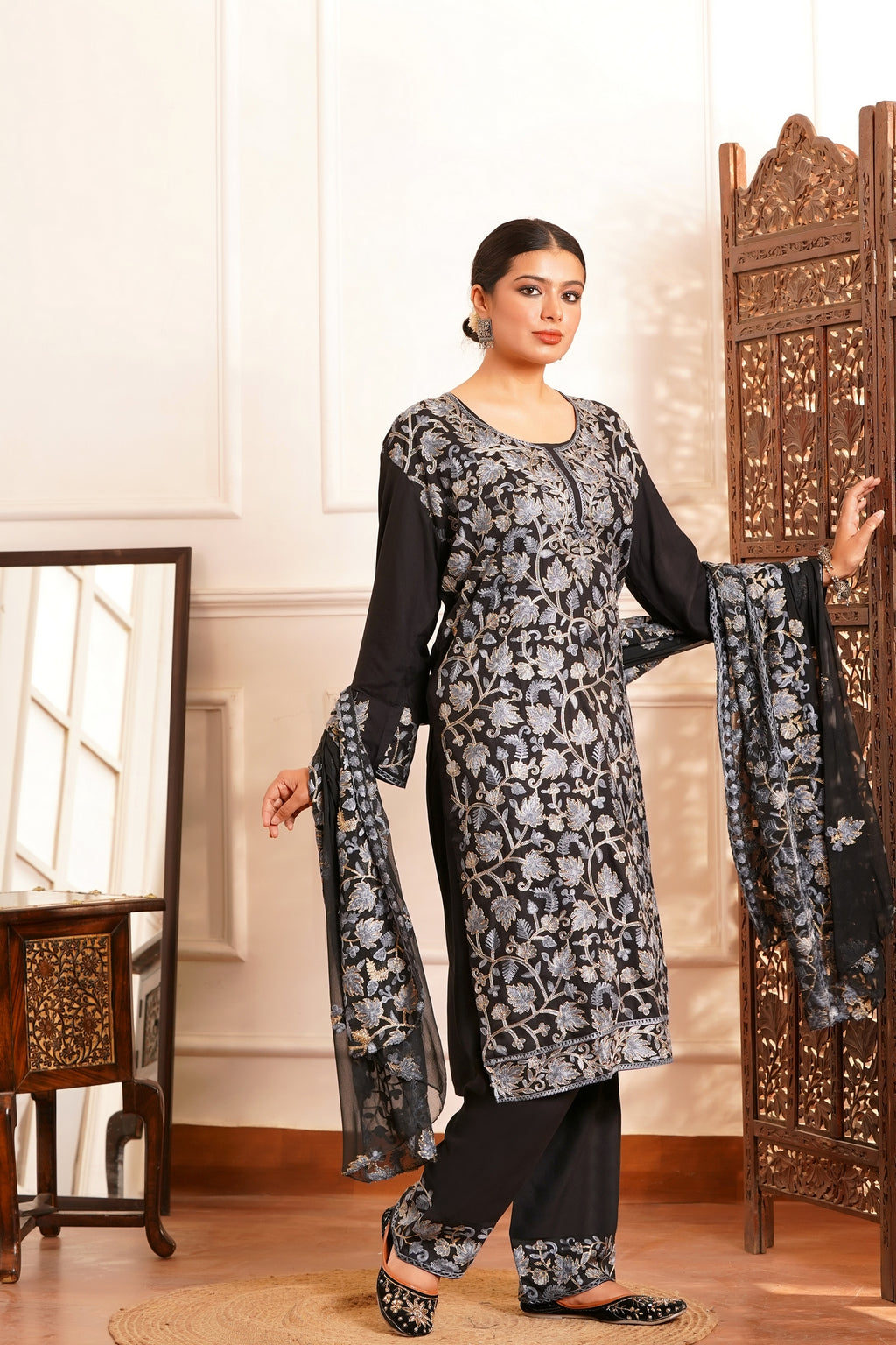 Regal & Classic- Rayon Kashmiri AARI Zari Work-3pc - Noir Platinum Black