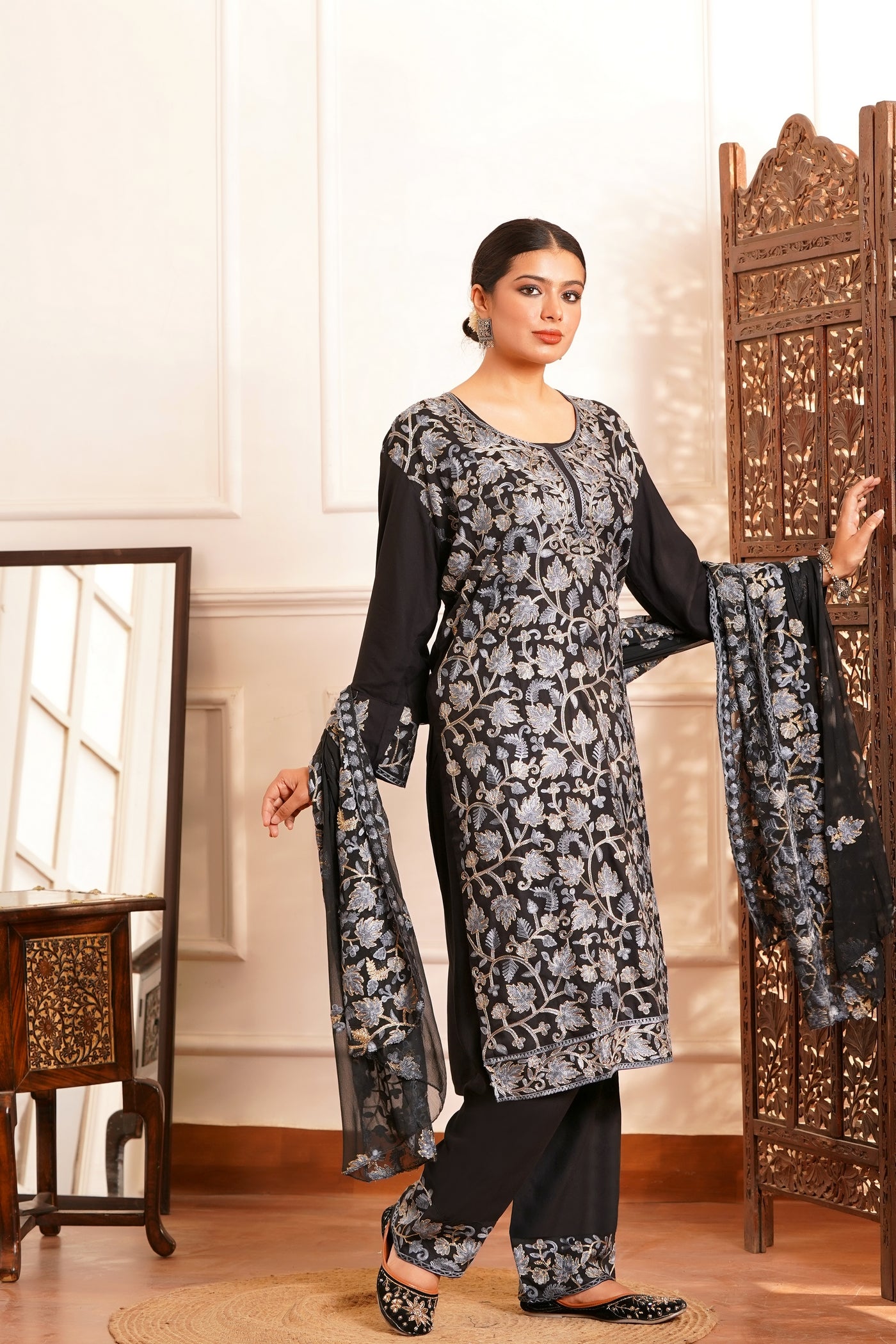 Regal & Classic- Rayon Kashmiri AARI Zari Work-3pc - Noir Platinum Black