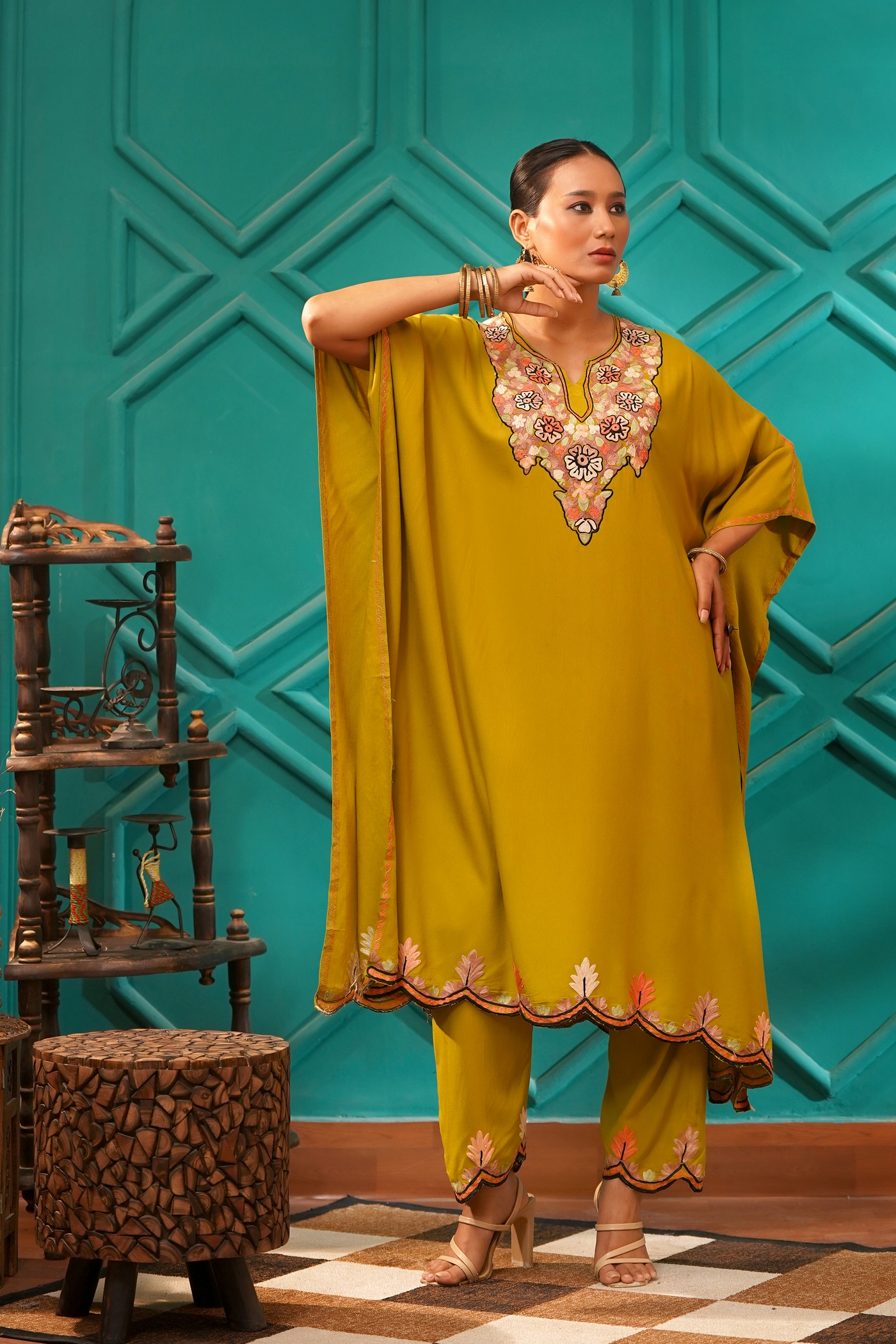 Elegant & Descriptive- Kashmiri Kaftan 2pc set - 100% Rayon Aari work - Image 2